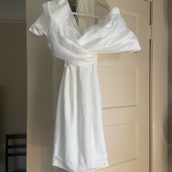 MARIBEL CREPE RUFFLE SHOULDER DRESS - Picture 6 of 10